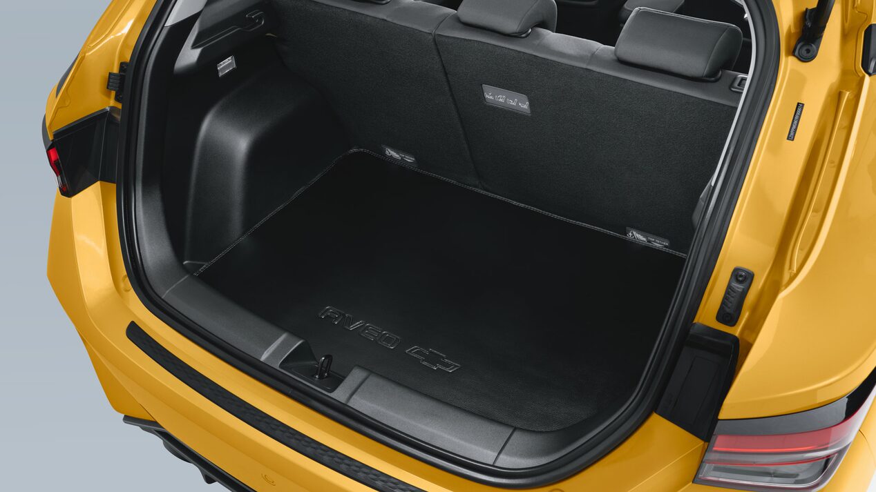 Incrementa el confort de tu Chevrolet Sail Sedán con el accesorio interior de maletero