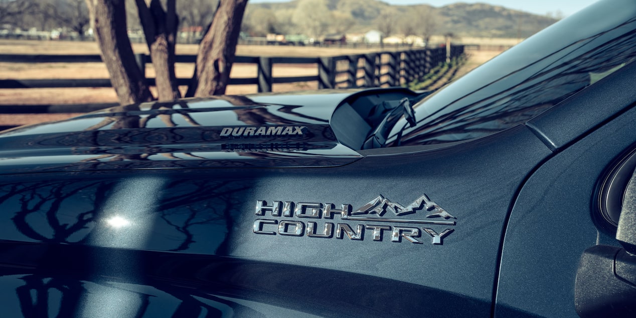 Emblema de la Chevrolet Silverado High Country.