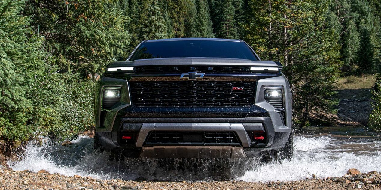 Vista frontal de la Chevrolet Traverse Z71 destacando parrilla y faros.