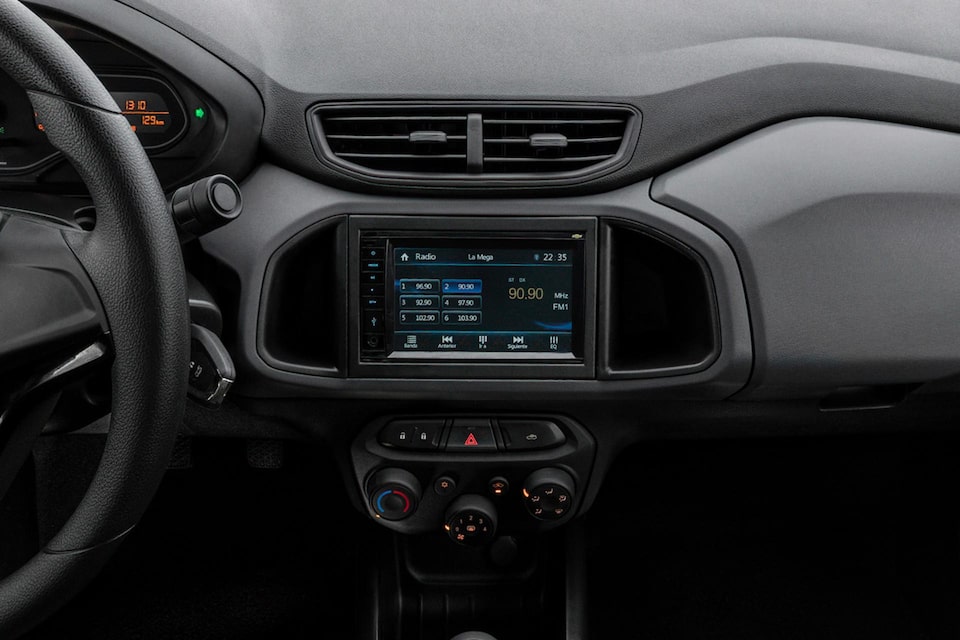 Chevrolet Joy Hatchback - Radio de tu Carro Compacto