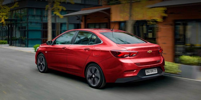 Chevrolet Onix Sedán Turbo - Lateral Trasera