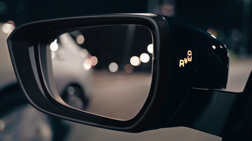 Chevrolet-Onix Sedan-Blind Zone Alert