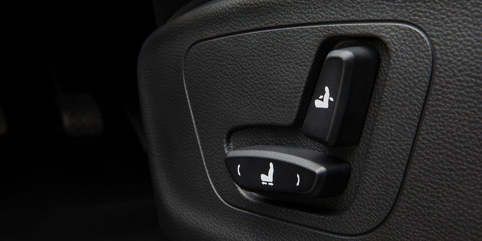 Ajuste electrico asiento del conductor camioneta Chevrolet Captiva Turbo