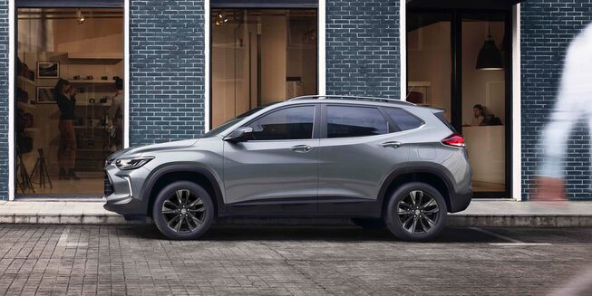 Chevrolet Tracker Turbo - Lateral de tu SUV