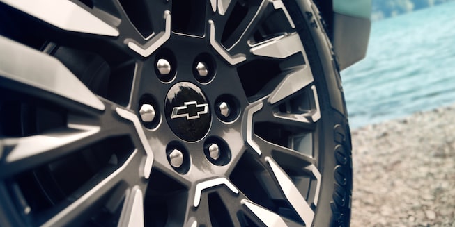 Chevrolet Suburban Z71 detalle llantas