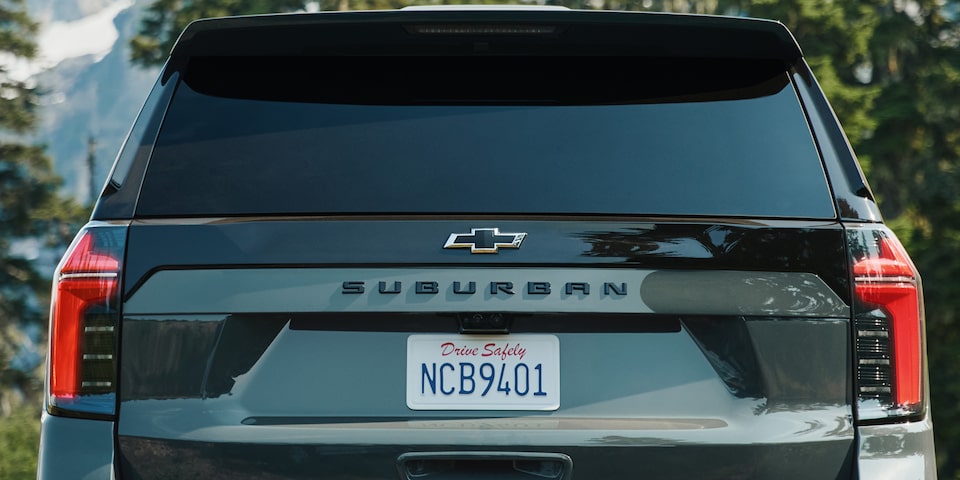 Chevrolet Suburban Z71- vistaposterior detenida