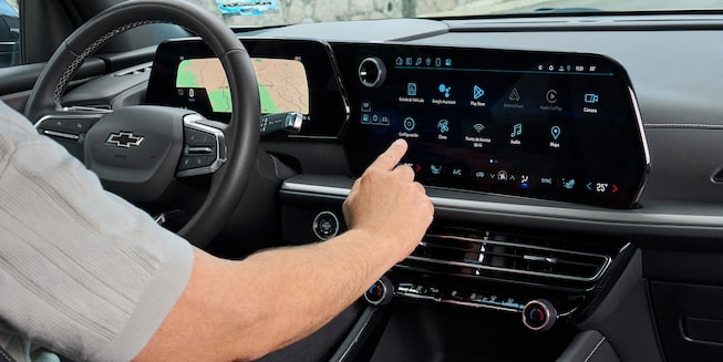 Chevrolet Traverse - Detalles de los controles en pantalla