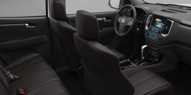 Vista interior camioneta Chevrolet Colorado High Country