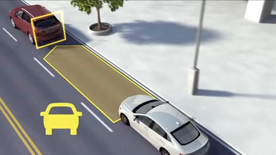 La camioneta Chevrolet Colorado High Country cuenta con sistema de alerta de colisión frontal