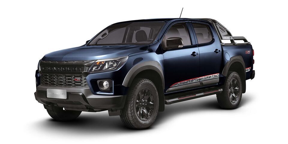 Chevrolet Colorado Z71 color azul oscuro metalico