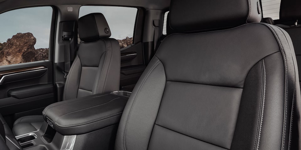 Chevrolet Perú - La Nueva Silverado Trail Boss Z71 tambien posee asientos de cuero