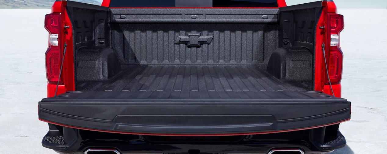 Chevrolet Perú - La Nueva Silverado Trail Boss Z71 tiene un tolva amplia y automática para subir y bajarla