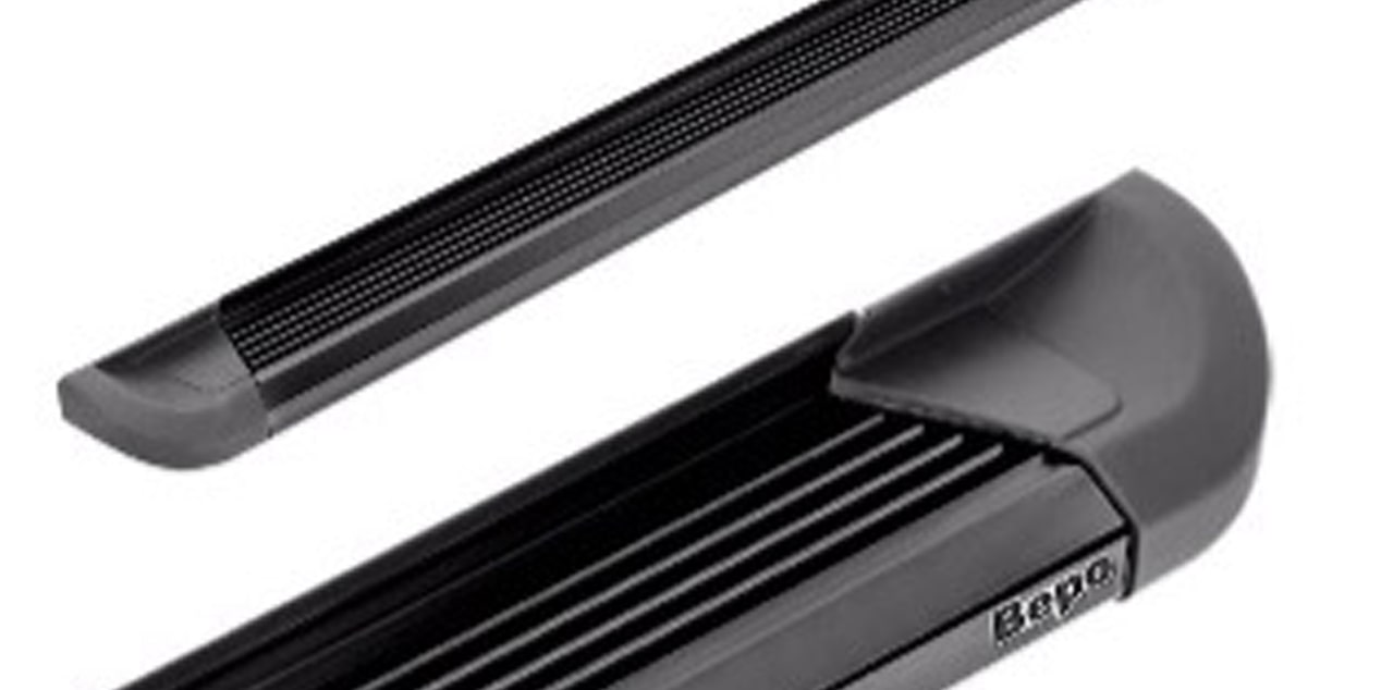 Pickup Chevrolet Colorado - Accesorio estribos de aluminio negro moldeados