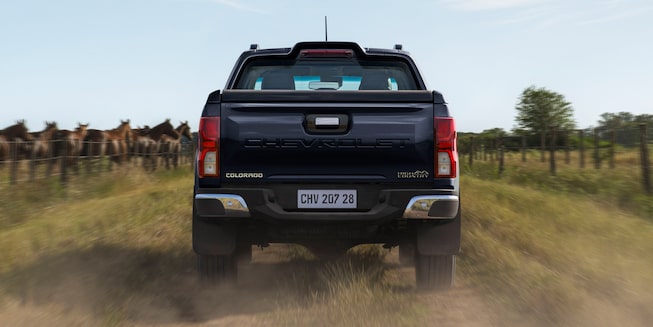 Pickup Chevrolet Colorado - Vista posterior en marcha