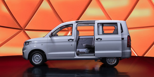 Chevrolet N 400 Move - Vista lateral puerta abierta